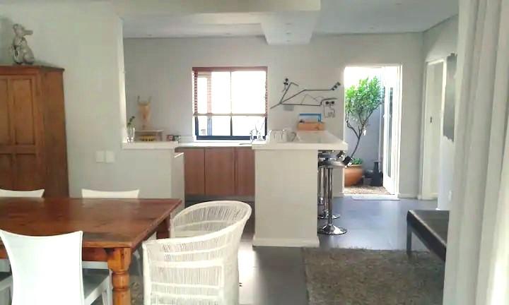 3 Bedroom Property for Sale in Sunset Links Western Cape